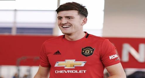 "شريك ماجواير".. مانشستر يونايتد يستهدف 3 أسماء لترميم دفاعه